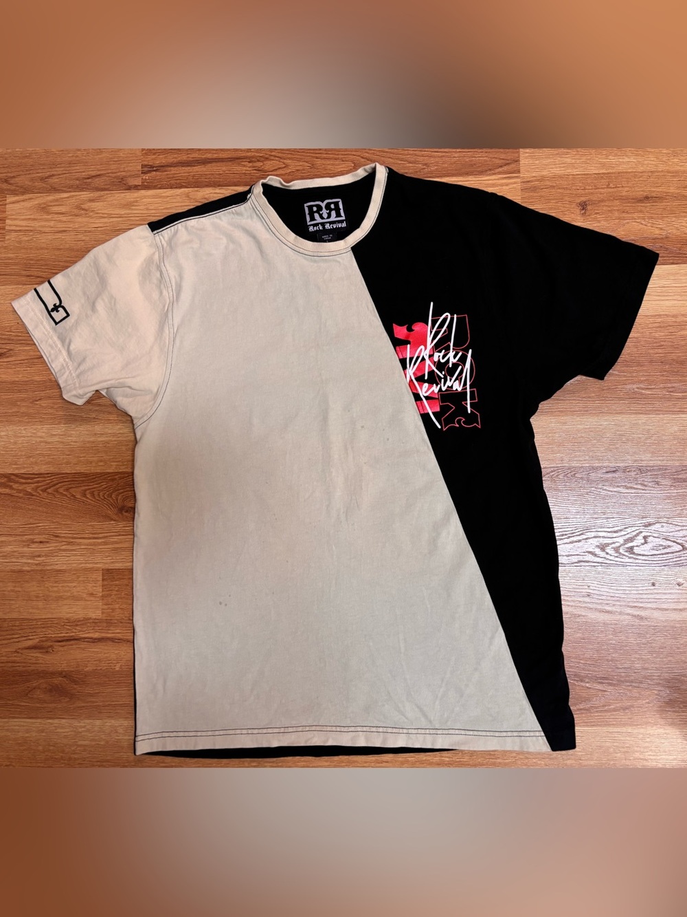 Rock Revival Color Block T-Shirt Metal Studded Menโs Large